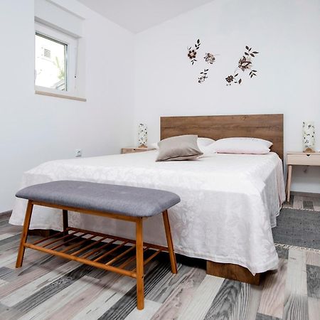Paola Cozy Apartment Rovinj Luaran gambar