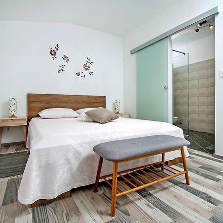 Paola Cozy Apartment Rovinj Luaran gambar