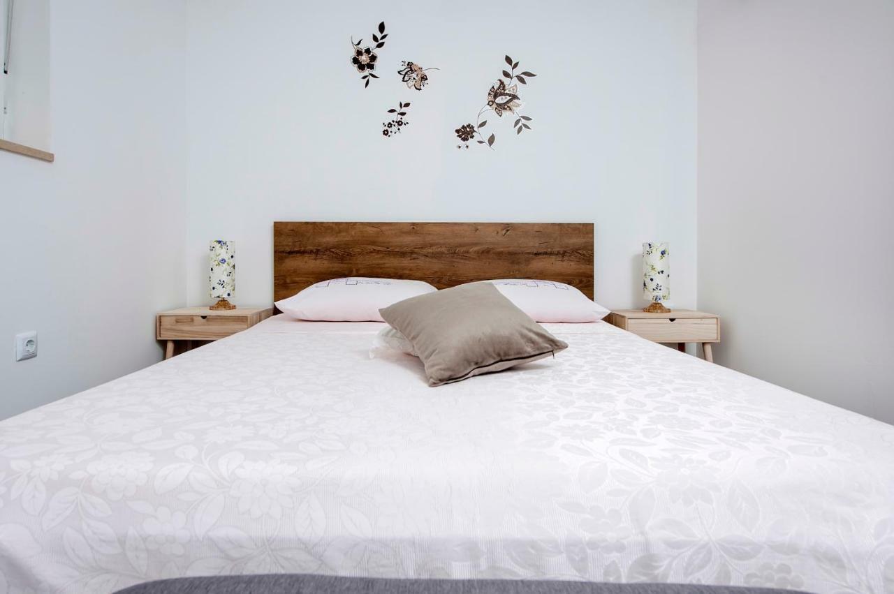 Paola Cozy Apartment Rovinj Luaran gambar