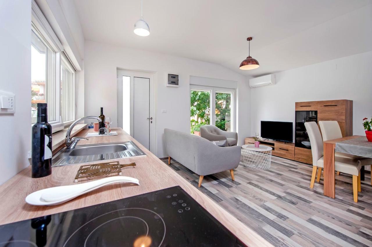 Paola Cozy Apartment Rovinj Luaran gambar