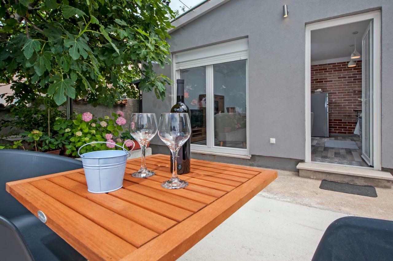 Paola Cozy Apartment Rovinj Luaran gambar